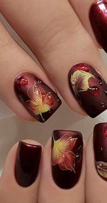 50+ Beautiful Dark Nail Designs 2023