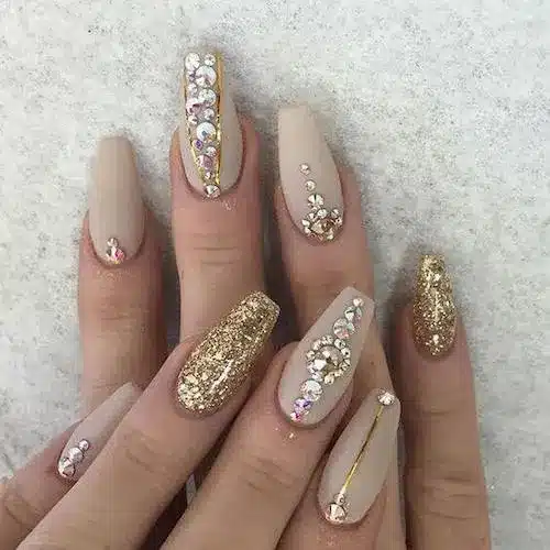 30+ Latest Graduation Nails That Are Best For Your Big Day