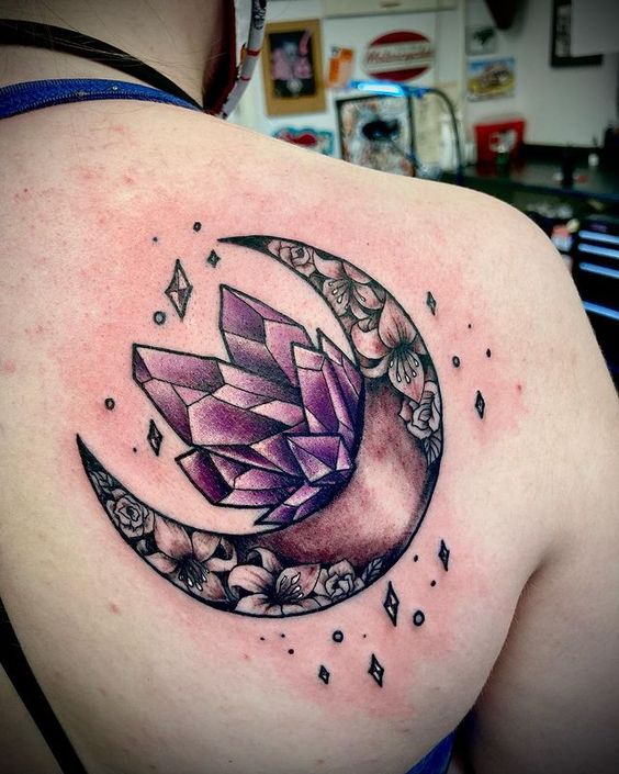 50+ Beautiful Simple Moon Tattoo Designs 2023