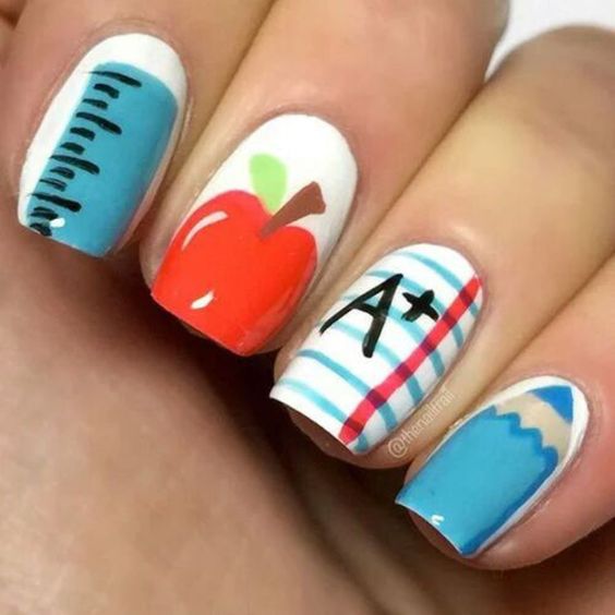 60+ Beautiful Back To School Nails 2023