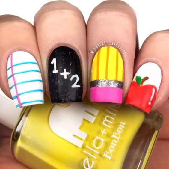 60+ Beautiful Back To School Nails 2023