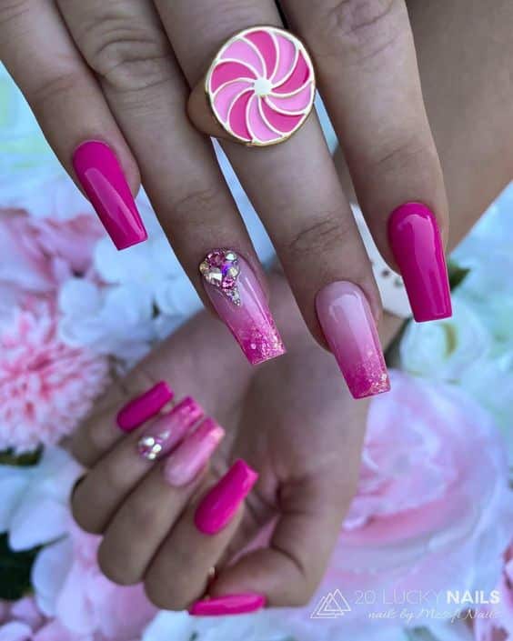 50+ Bright Pink Nail Designs