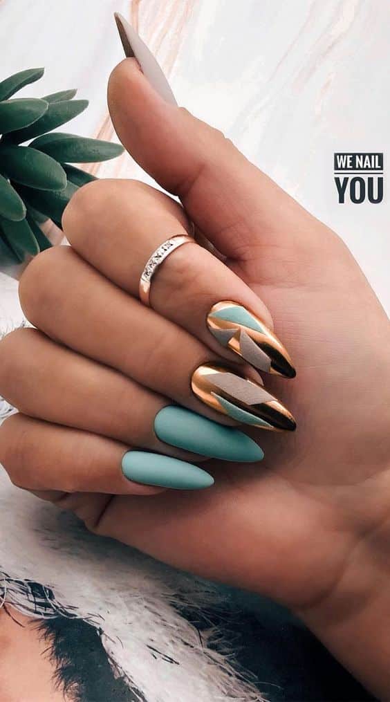 60+ Beautiful Chrome Nail Designs 2023