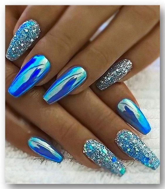 60+ Beautiful Chrome Nail Designs 2023