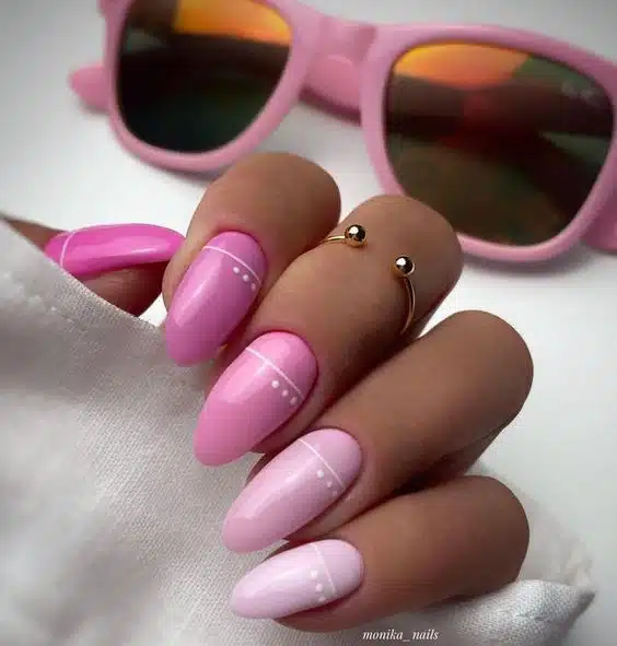 33+ Beautiful Light Pink Nail Designs