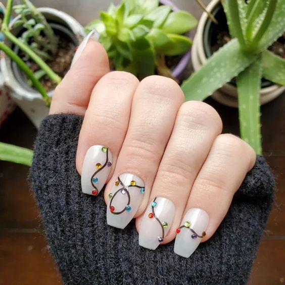 51+ Trendy Short Christmas Nails