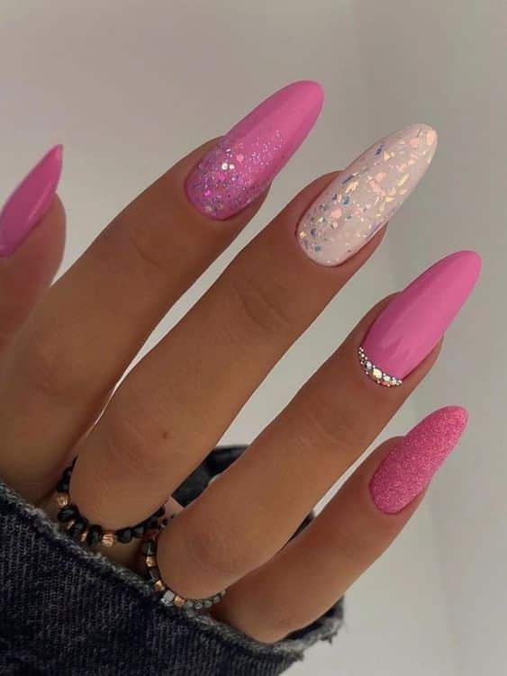 33+ Beautiful Light Pink Nail Designs