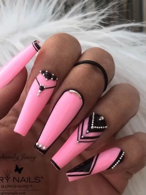 33+ Outstanding Pink Christmas Nails