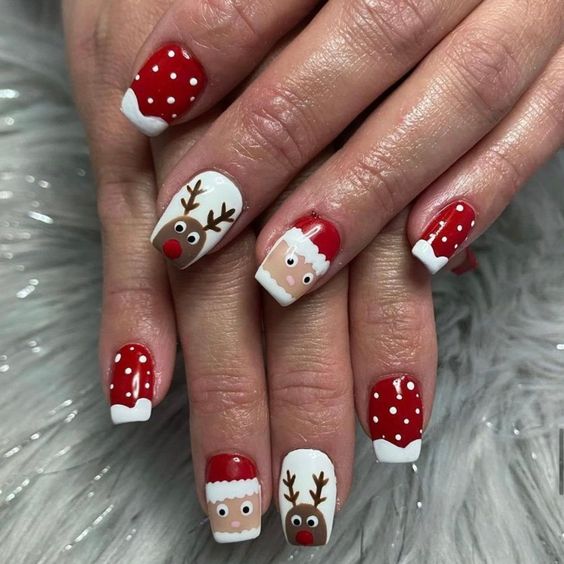 51+ Trendy Short Christmas Nails