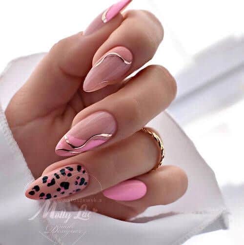 33+ Beautiful Light Pink Nail Designs