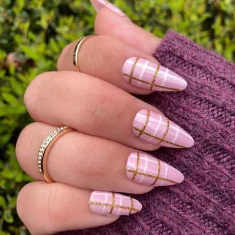 33+ Outstanding Pink Christmas Nails