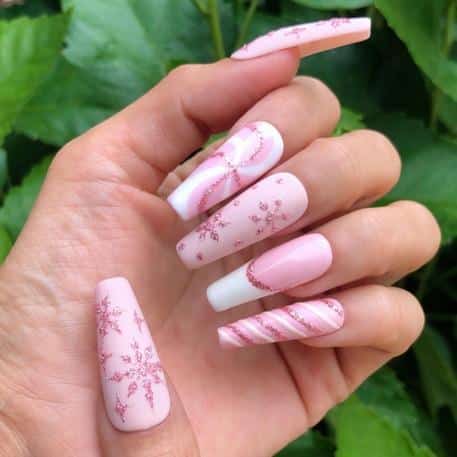 33+ Outstanding Pink Christmas Nails