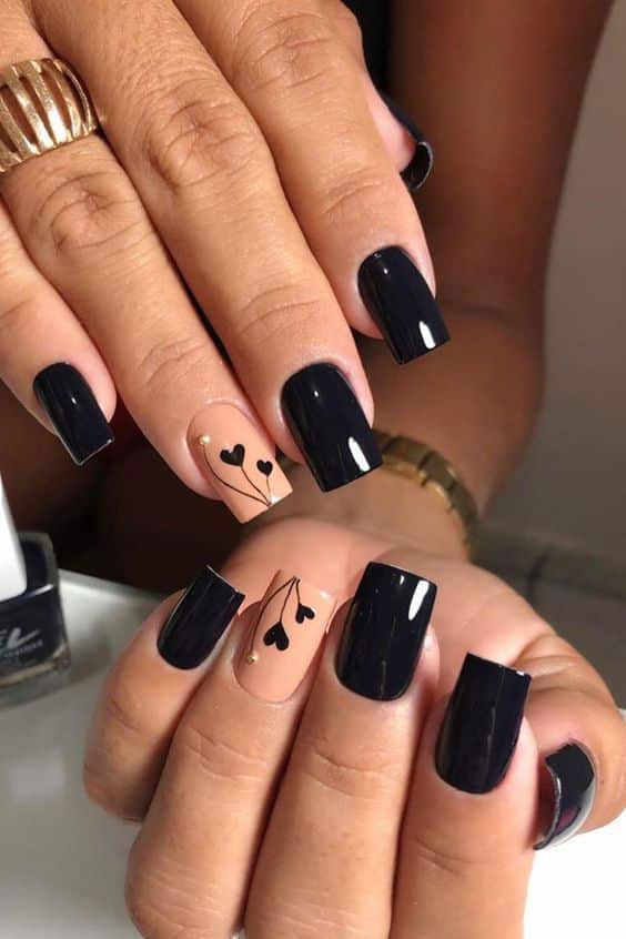 36+ Elegant Black Short Nail Designs 2024