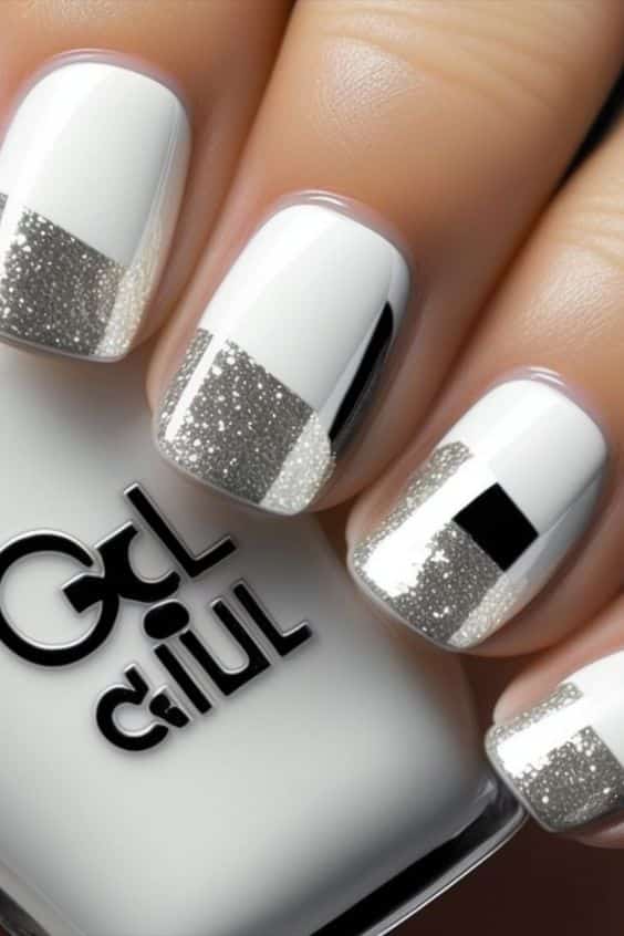 37+ Superb White Chrome Nail Designs 2024