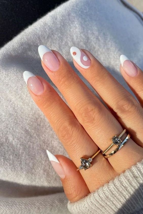 28+ Beautiful Cute White Nail Designs 2024