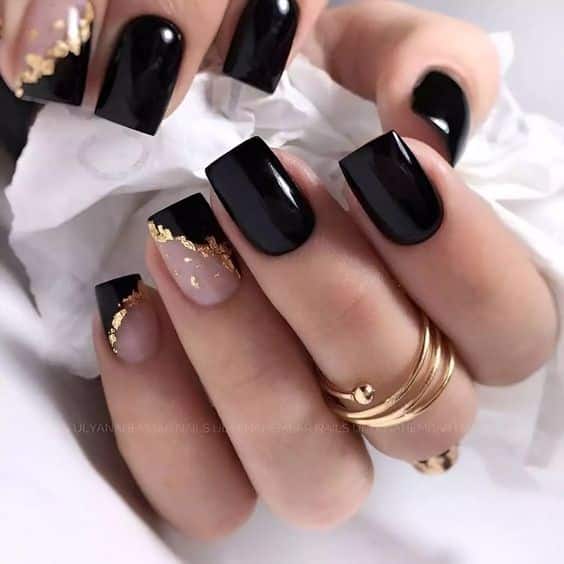 36+ Elegant Black Short Nail Designs 2024