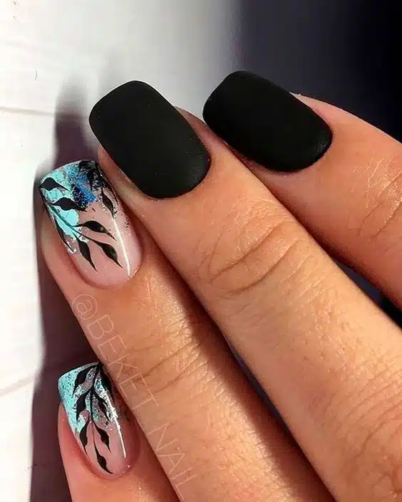 33+ Superb Short Black Nail Ideas 2024
