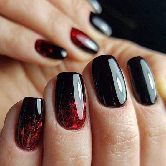 36+ Elegant Black Short Nail Designs 2024