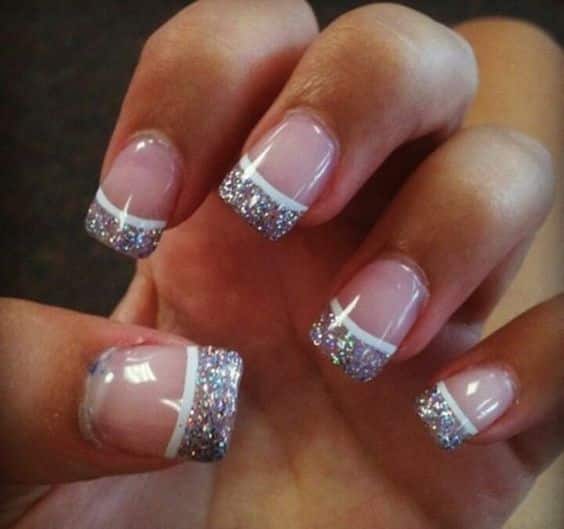 30+ Superb Silver And White Nail Designs 2024