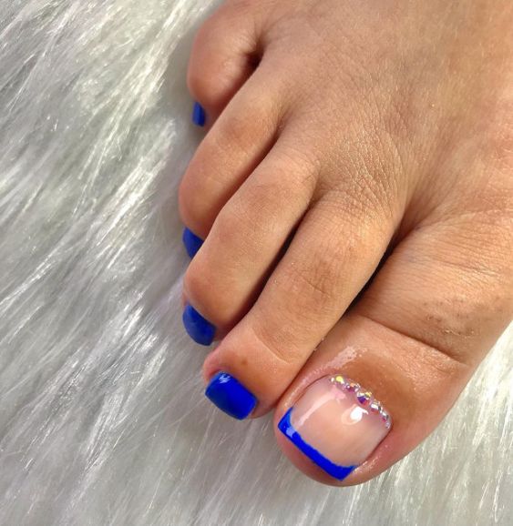 49+ Elegant Blue Toe Nail Designs 2024