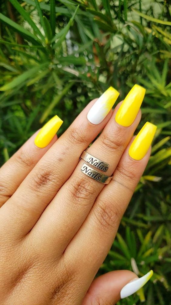 27+ Summer Yellow Nail Designs 2024