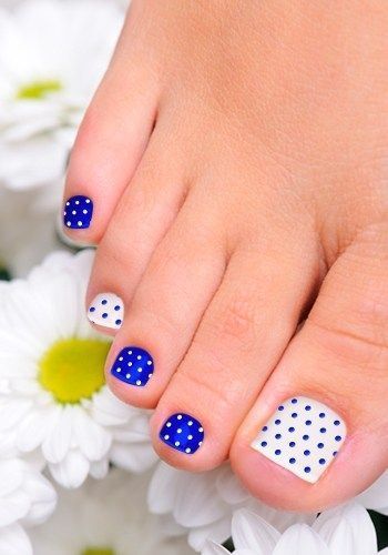 49+ Elegant Blue Toe Nail Designs 2024