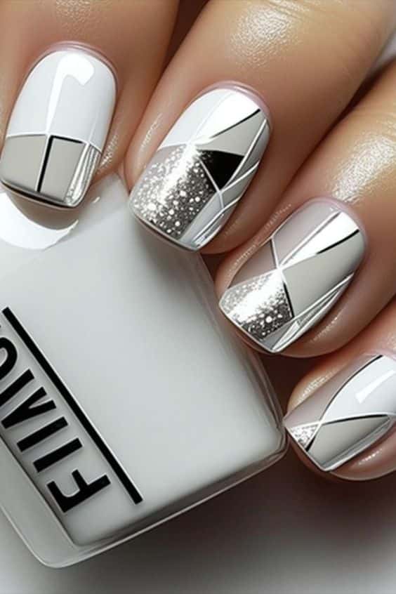 30+ Superb Silver And White Nail Designs 2024