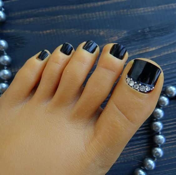 41+ Beautiful Toe Nail Designs With Diamonds 2024