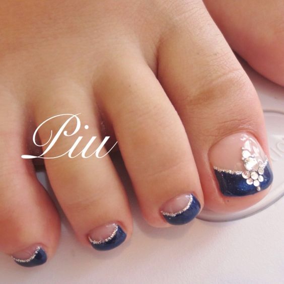 50+ Gorgeous Glitter French Toe Nail Designs 2024