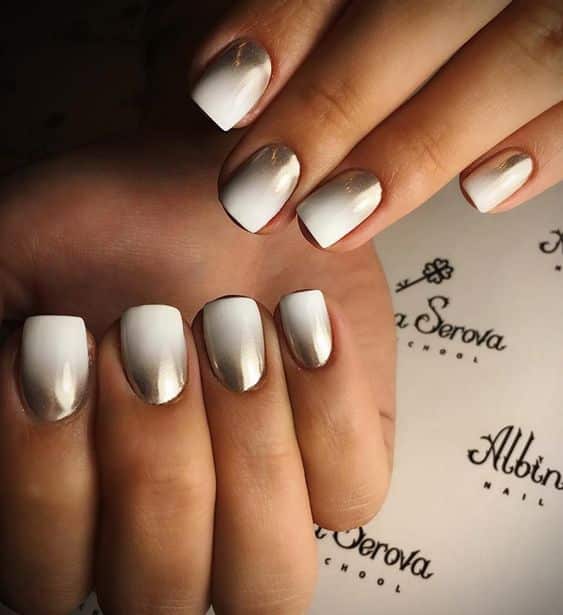 37+ Superb White Chrome Nail Designs 2024