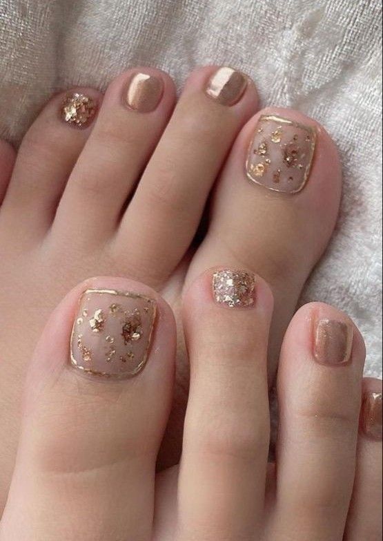 50+ Gorgeous Glitter French Toe Nail Designs 2024