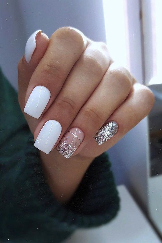 30+ Superb Silver And White Nail Designs 2024