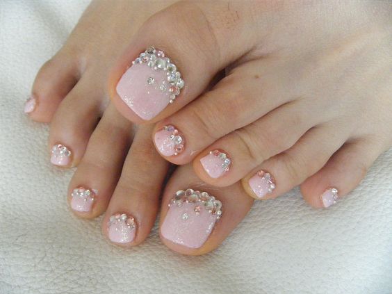 41+ Beautiful Toe Nail Designs With Diamonds 2024