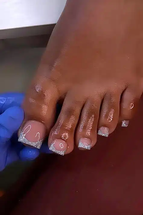 50+ Gorgeous Glitter French Toe Nail Designs 2024
