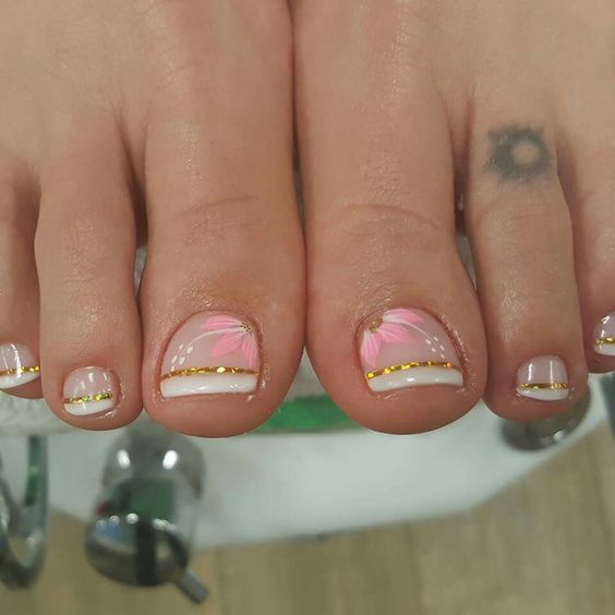 50+ Gorgeous Glitter French Toe Nail Designs 2024