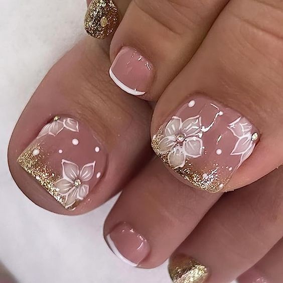 50+ Gorgeous Glitter French Toe Nail Designs 2024