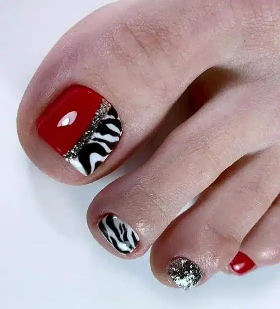 34+ Beautiful Black And Red Toe Nail Designs 2024