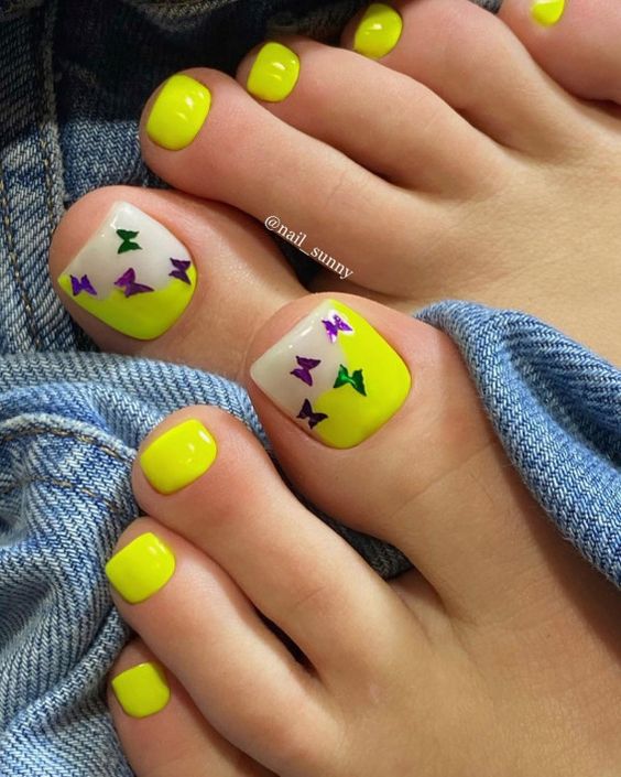 52+ Beautiful Yellow Toe Nail Designs 2024