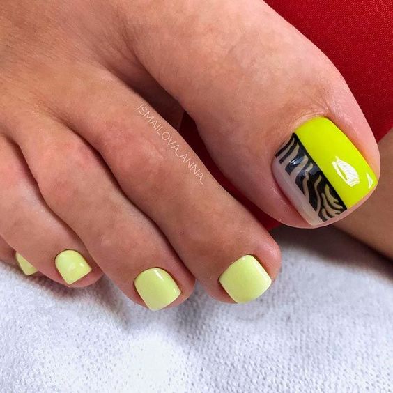 52+ Beautiful Yellow Toe Nail Designs 2024