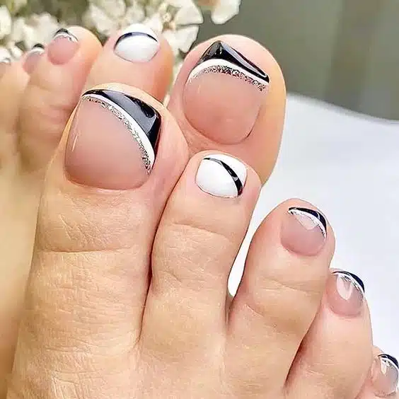 50+ Gorgeous Glitter French Toe Nail Designs 2024