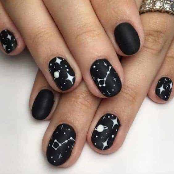 36+ Elegant Black Short Nail Designs 2024