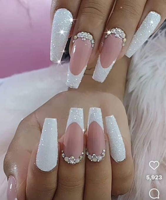 29+ Gorgeous White Nail Designs With Rhinestones 2024