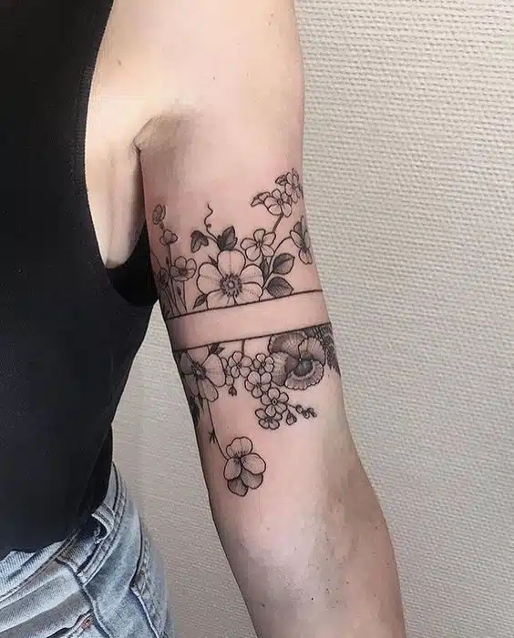 60+Beautiful Wraparound Tattoo Designs