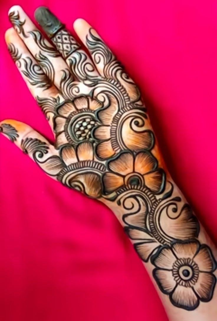 90+ Simple Mehndi Designs For 2025