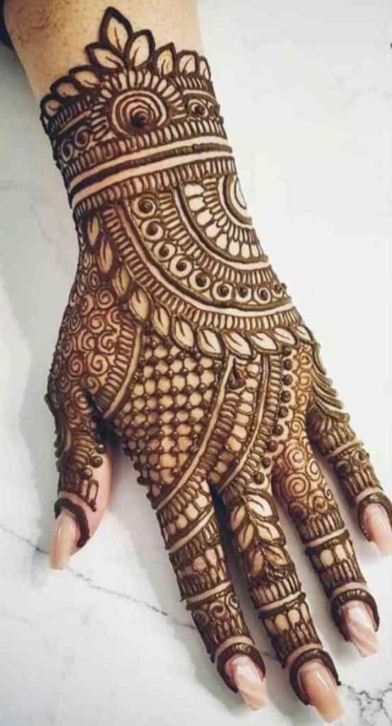 90+ Simple Mehndi Designs For 2025