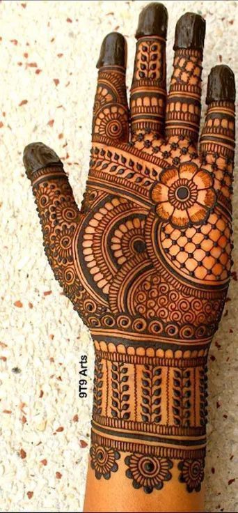 90+ Simple Mehndi Designs For 2025