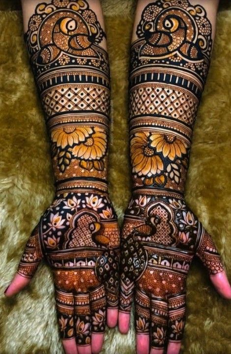 66+ Beautiful Peacock Mehndi Designs (2025)