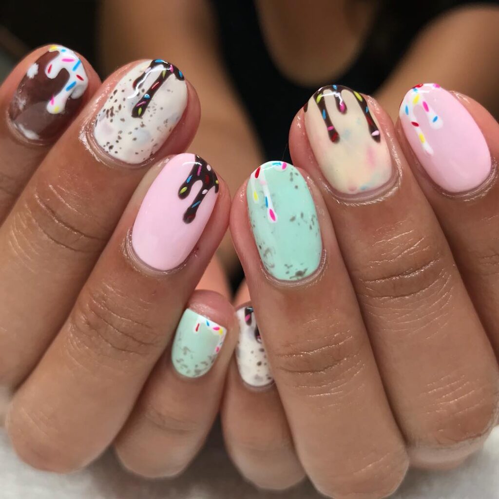 August nail ideas 7